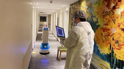 降低感染風險 多臺搭載思嵐科技定位導航的機器人站上抗疫前線，智能科技“零接觸”守護安全